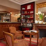 Hotell Relais Saint Jacques 4*