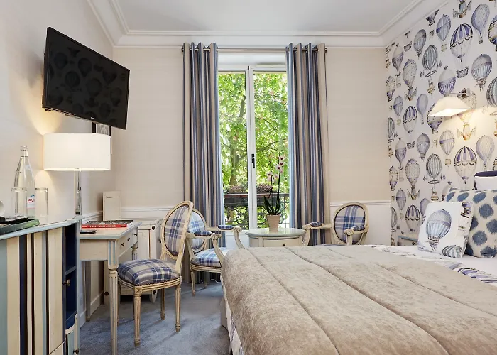 Relais Saint Jacques Hotel 4*
