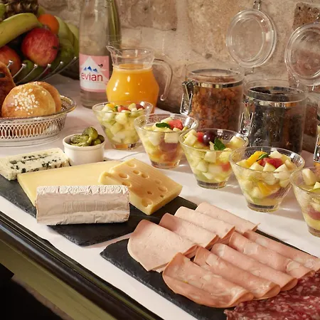 Relais Saint Jacques Hotell