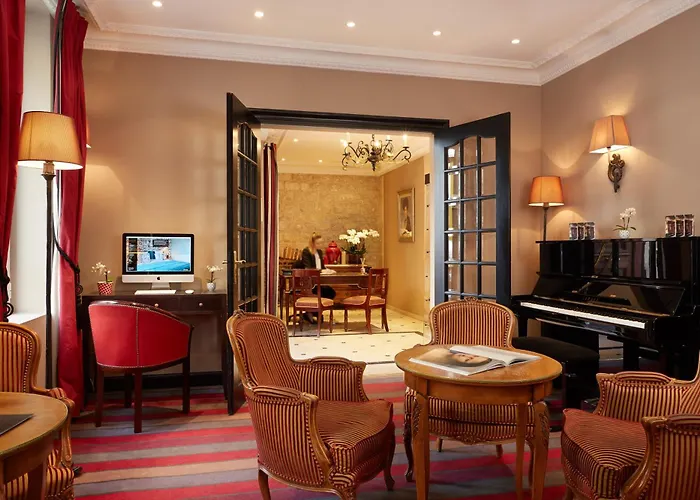 Relais Saint Jacques Hotel 4*