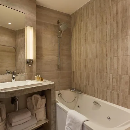 Relais Saint Jacques Hotel